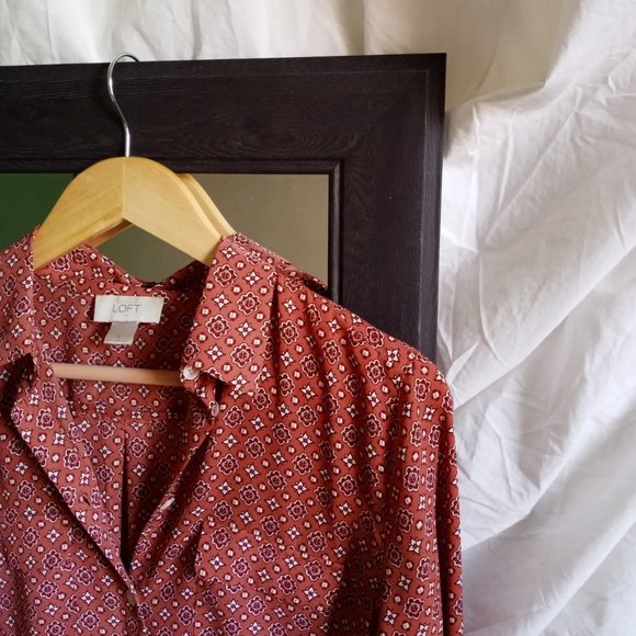 *SOLD* Loft // Patterned Button Up Pink Top - Picture 2 of 3